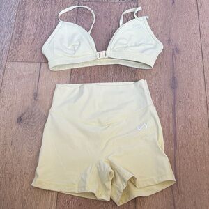 Stylish Pale Yellow Activewear Set
